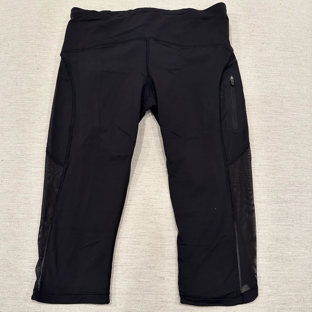 EUC Crop Lululemon Leggings with Mesh